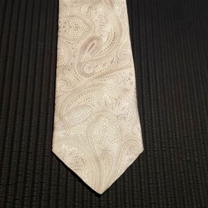 Dion Intricate Pattern Handmade Italian Silk Tie 58-59"